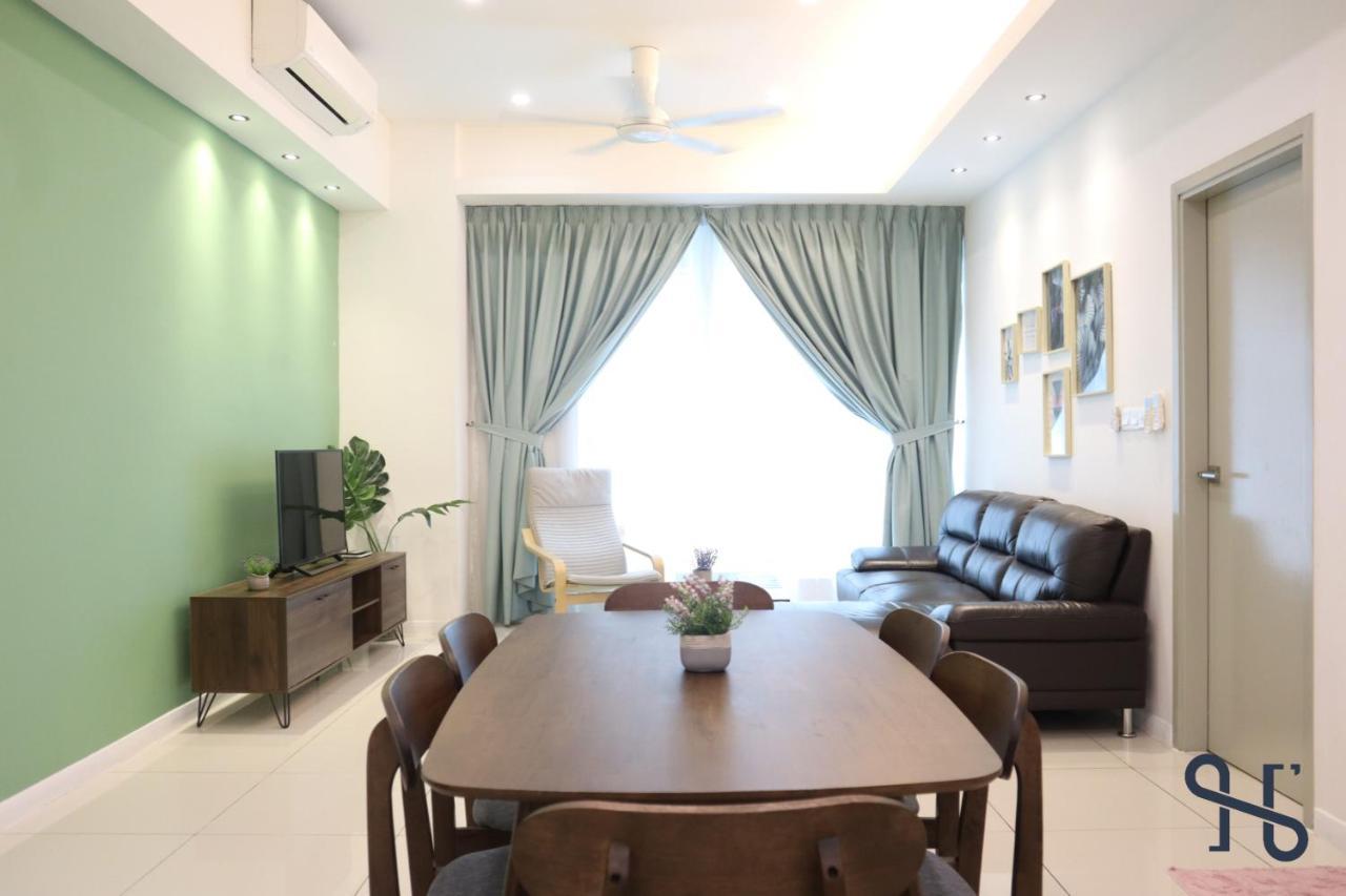 Homesuite' Home At Sutera Avenue Kota Kinabalu Bagian luar foto